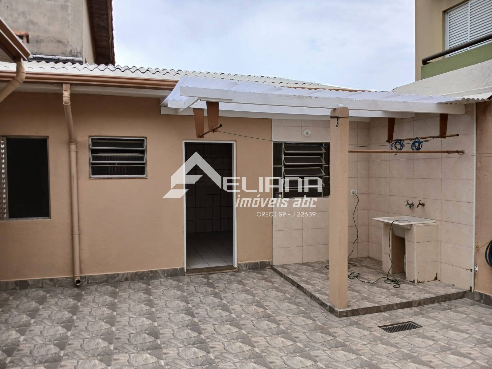 Casa, 2 quartos, 70 m² - Foto 1