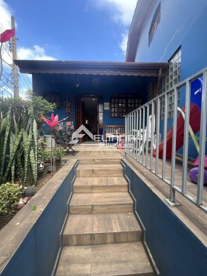 Casa, 3 quartos, 200 m² - Foto 1