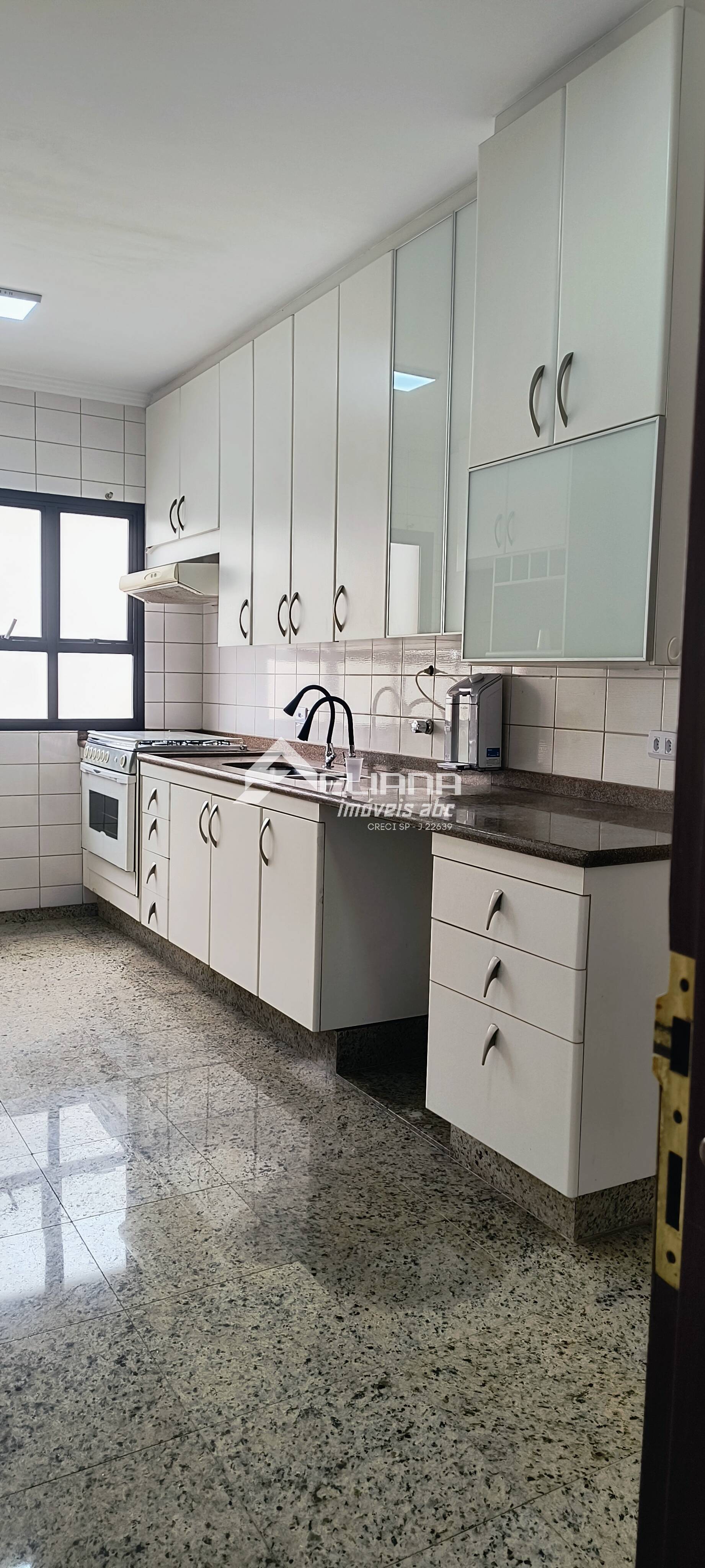 Apartamento, 3 quartos, 168 m² - Foto 2