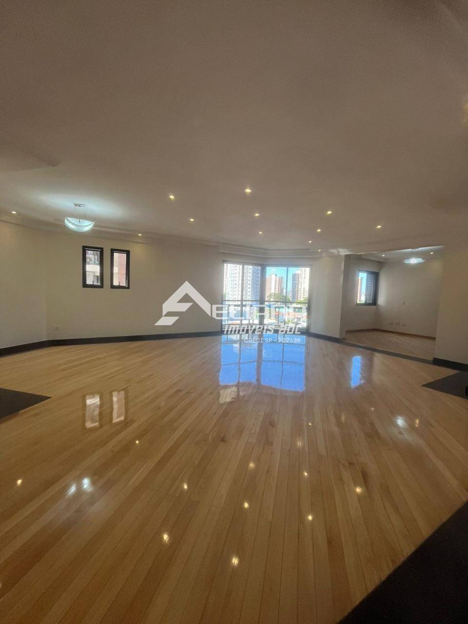 Apartamento, 3 quartos, 207 m² - Foto 2