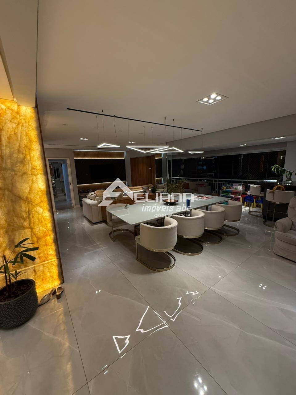 Apartamento, 3 quartos, 162 m² - Foto 2