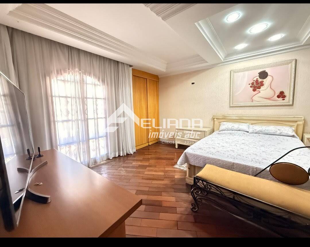 Sobrado, 3 quartos, 270 m² - Foto 2