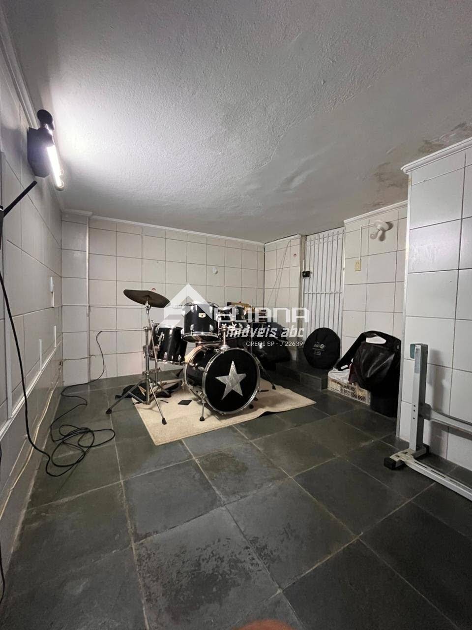 Casa, 4 quartos, 250 m² - Foto 13