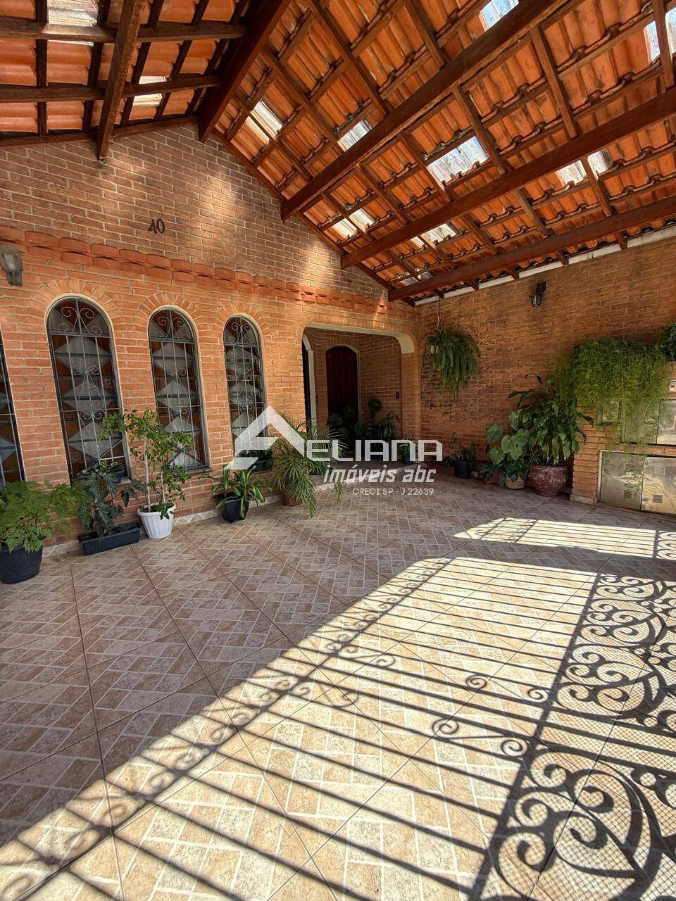 Sobrado, 3 quartos, 198 m² - Foto 2