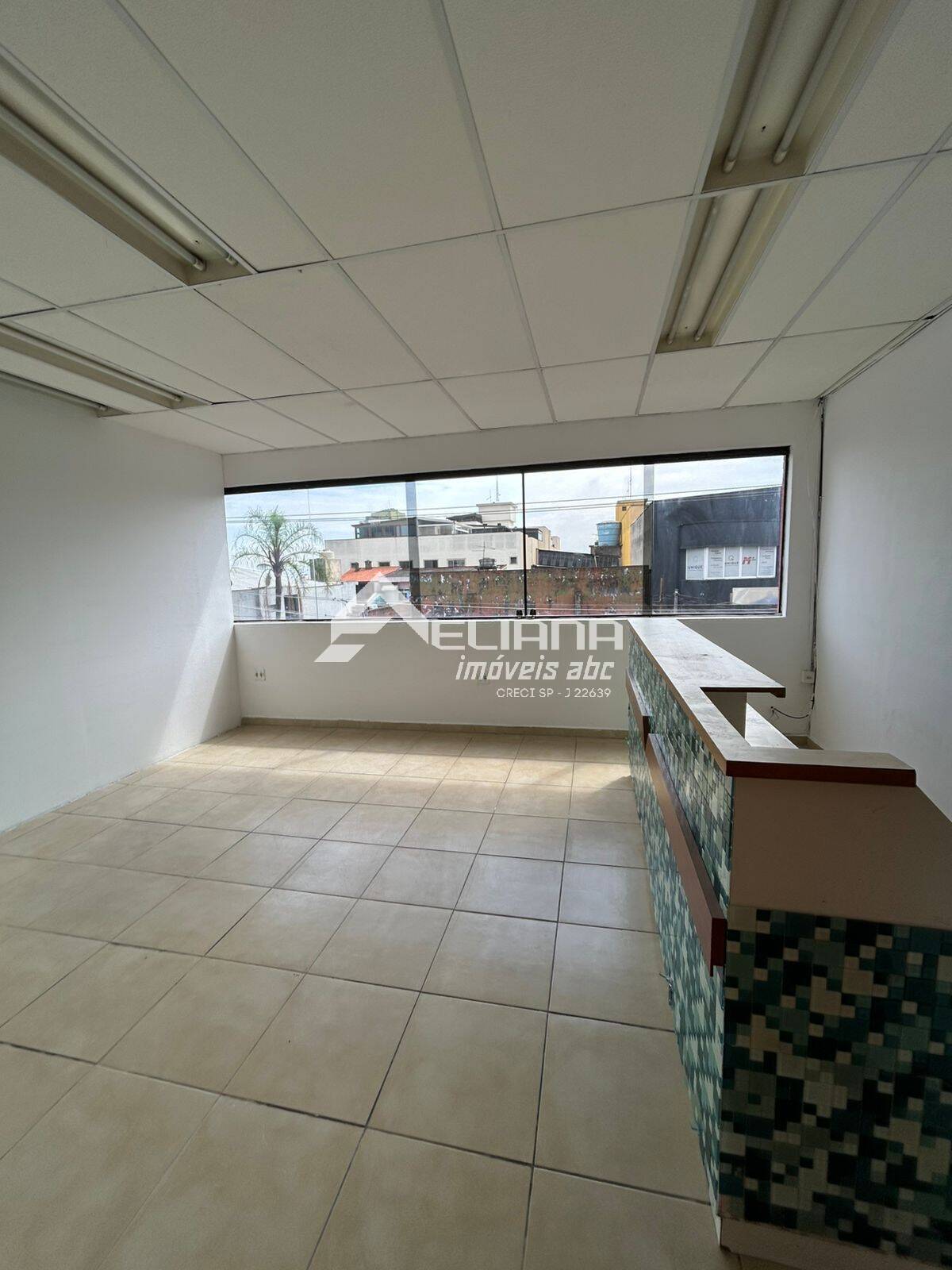 Loja-Salão, 130 m² - Foto 1