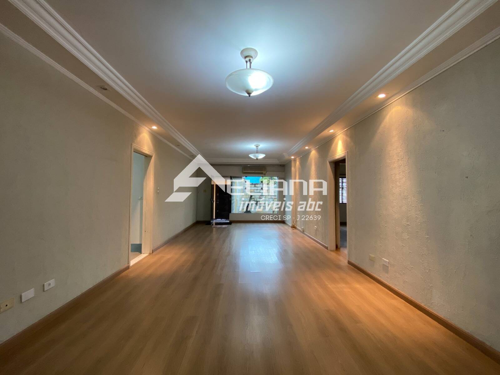 Casa, 3 quartos, 280 m² - Foto 1