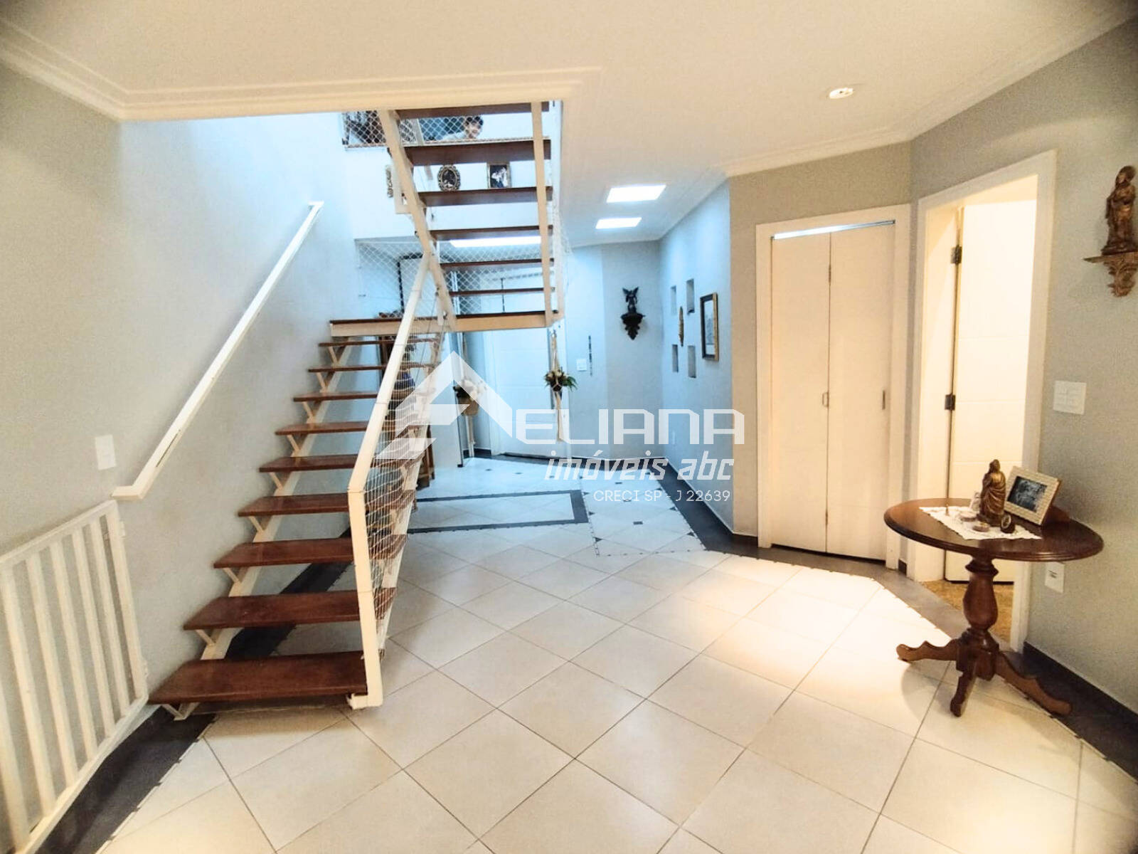 Sobrado, 3 quartos, 270 m² - Foto 7