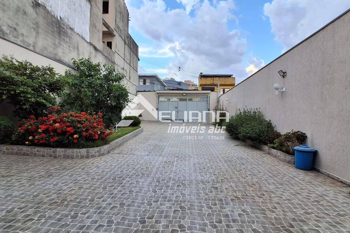 Sobrado, 3 quartos, 294 m² - Foto 2