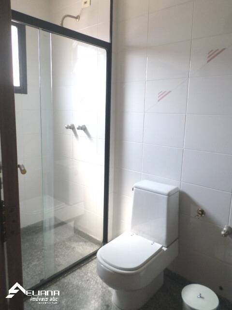 Apartamento para alugar com 4 quartos, 254m² - Foto 16