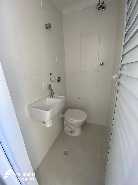Apartamento para alugar com 2 quartos, 80m² - Foto 12