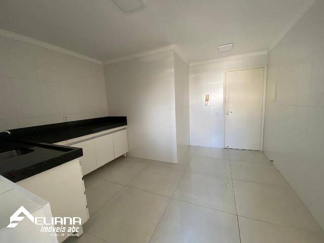 Apartamento para alugar com 2 quartos, 80m² - Foto 13