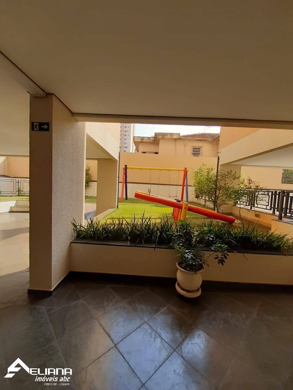 Apartamento para alugar com 2 quartos, 80m² - Foto 36
