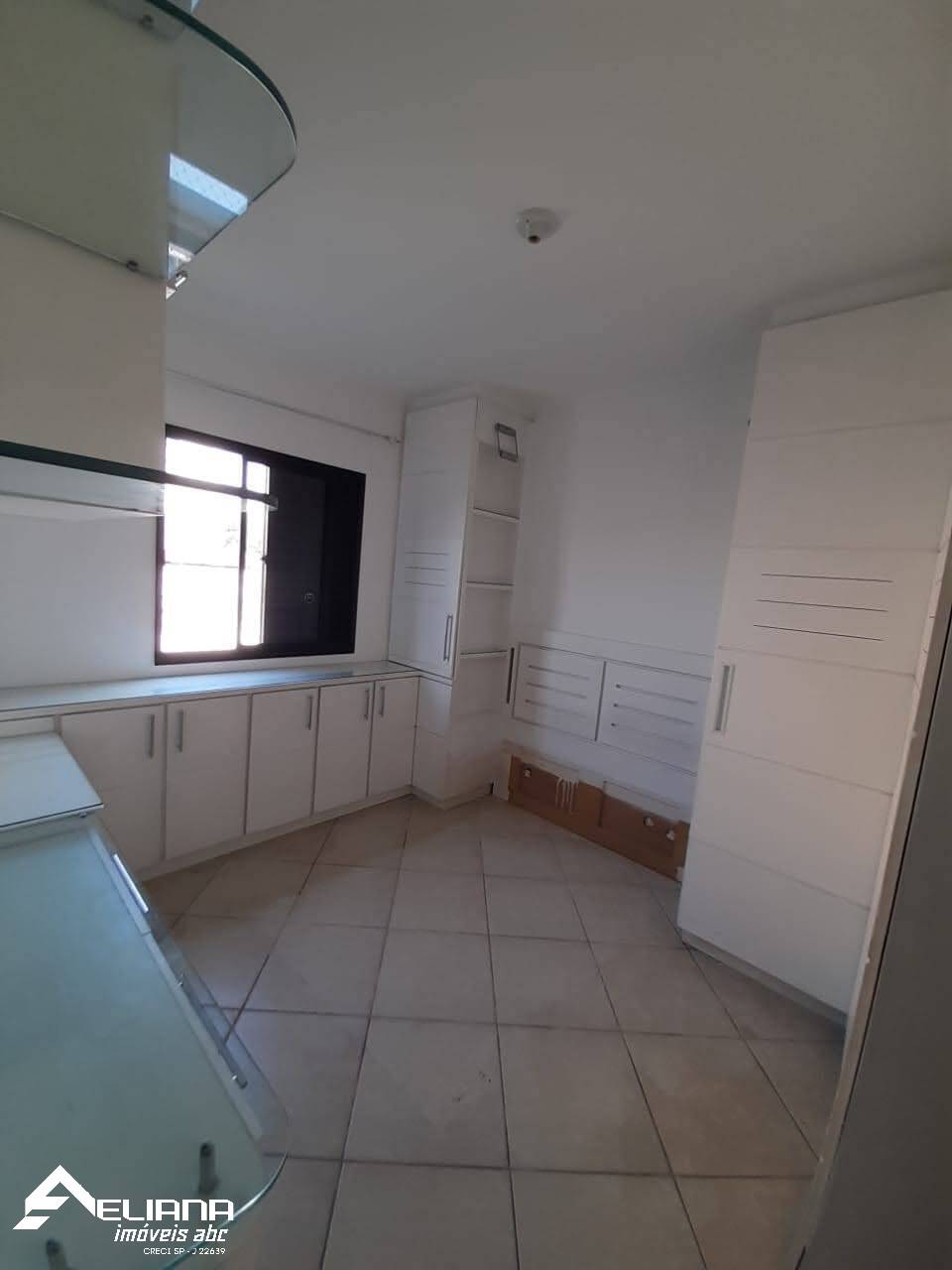 Apartamento para alugar com 2 quartos, 80m² - Foto 21