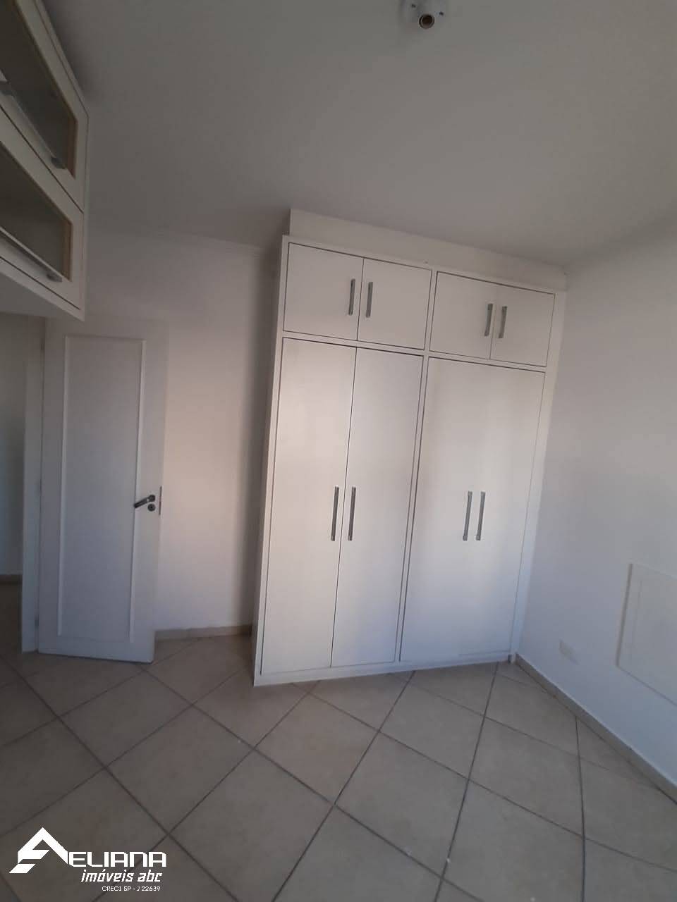 Apartamento para alugar com 2 quartos, 80m² - Foto 13