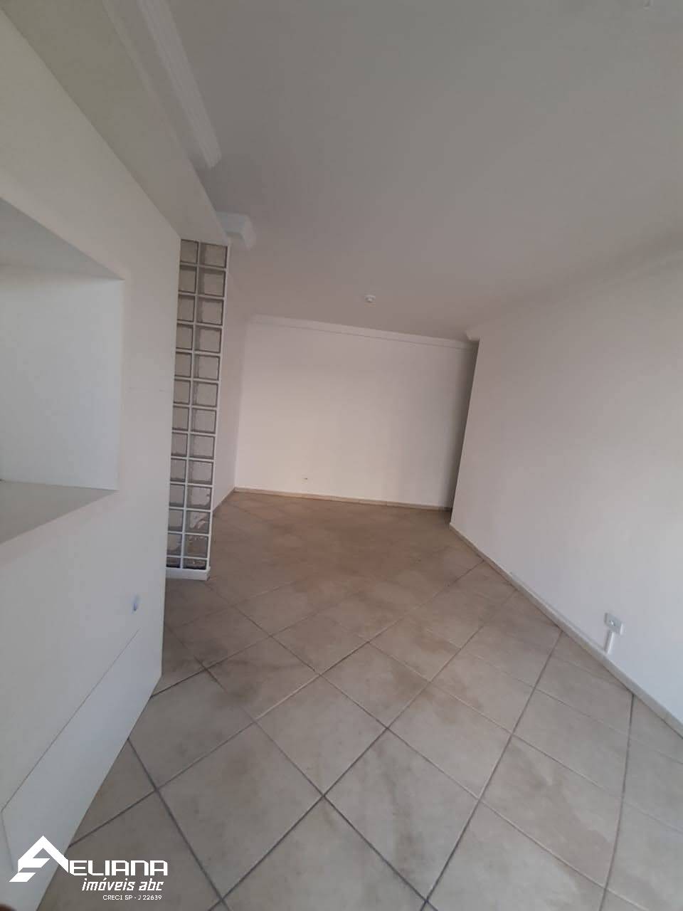 Apartamento para alugar com 2 quartos, 80m² - Foto 6