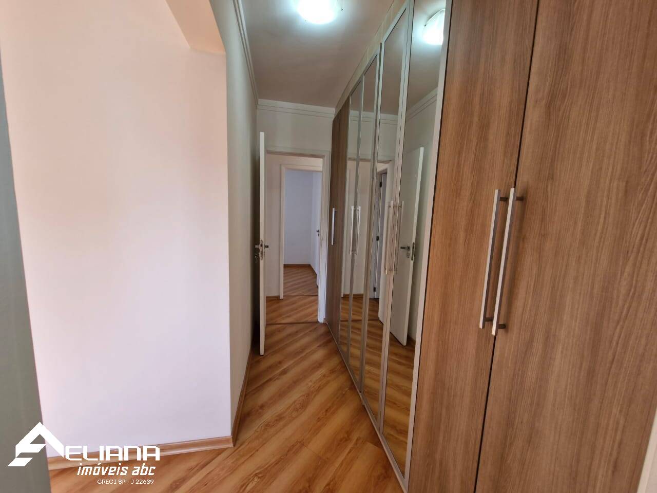 Apartamento para alugar com 3 quartos, 125m² - Foto 17