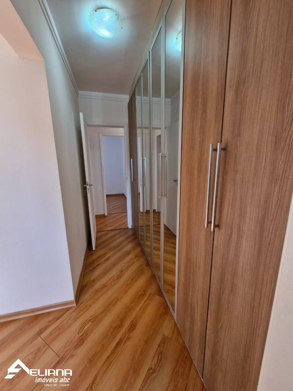Apartamento para alugar com 3 quartos, 125m² - Foto 16