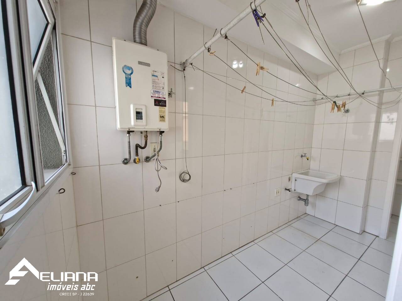 Apartamento para alugar com 3 quartos, 125m² - Foto 27