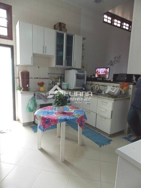 Casa, 4 quartos, 205 m² - Foto 8